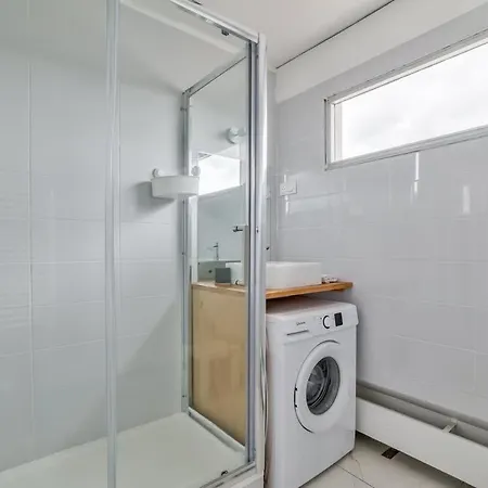 Apartment Vandrezanne 1 Stylish 2 Bed Views Paris