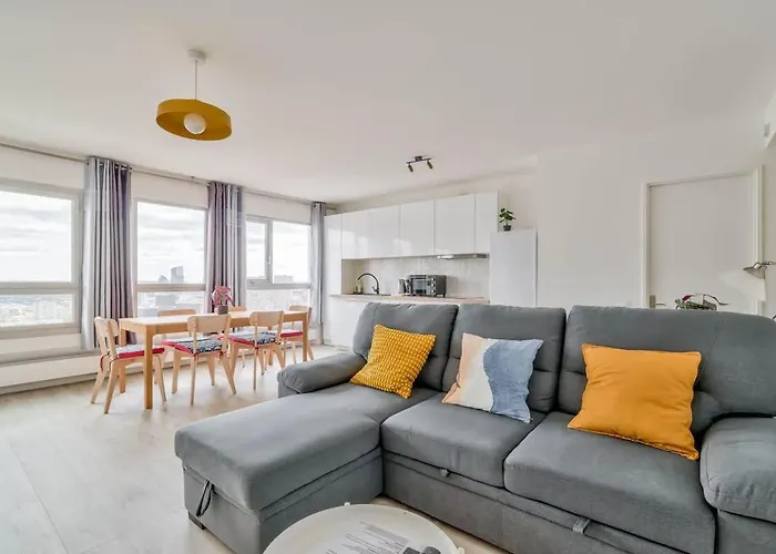 Vandrezanne 1 Stylish 2 Bed Views *