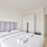 Apartment Vandrezanne 1 Stylish 2 Bed Views Paris