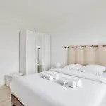 Apartment Vandrezanne 1 Stylish 2 Bed Views